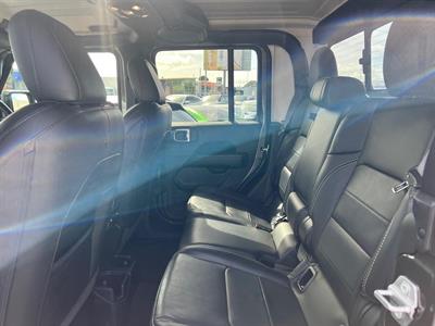 2022 Jeep Gladiator - Thumbnail