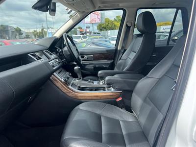 2011 Land Rover Range Rover - Thumbnail