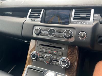 2011 Land Rover Range Rover - Thumbnail