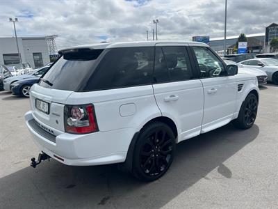 2011 Land Rover Range Rover - Thumbnail