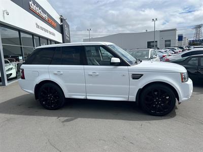 2011 Land Rover Range Rover - Thumbnail