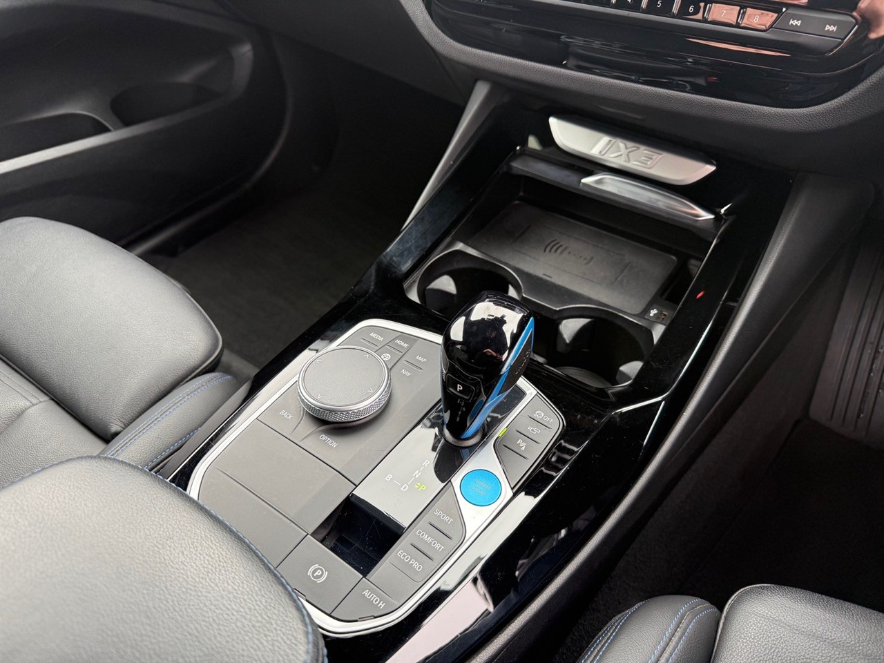 2022 BMW iX3