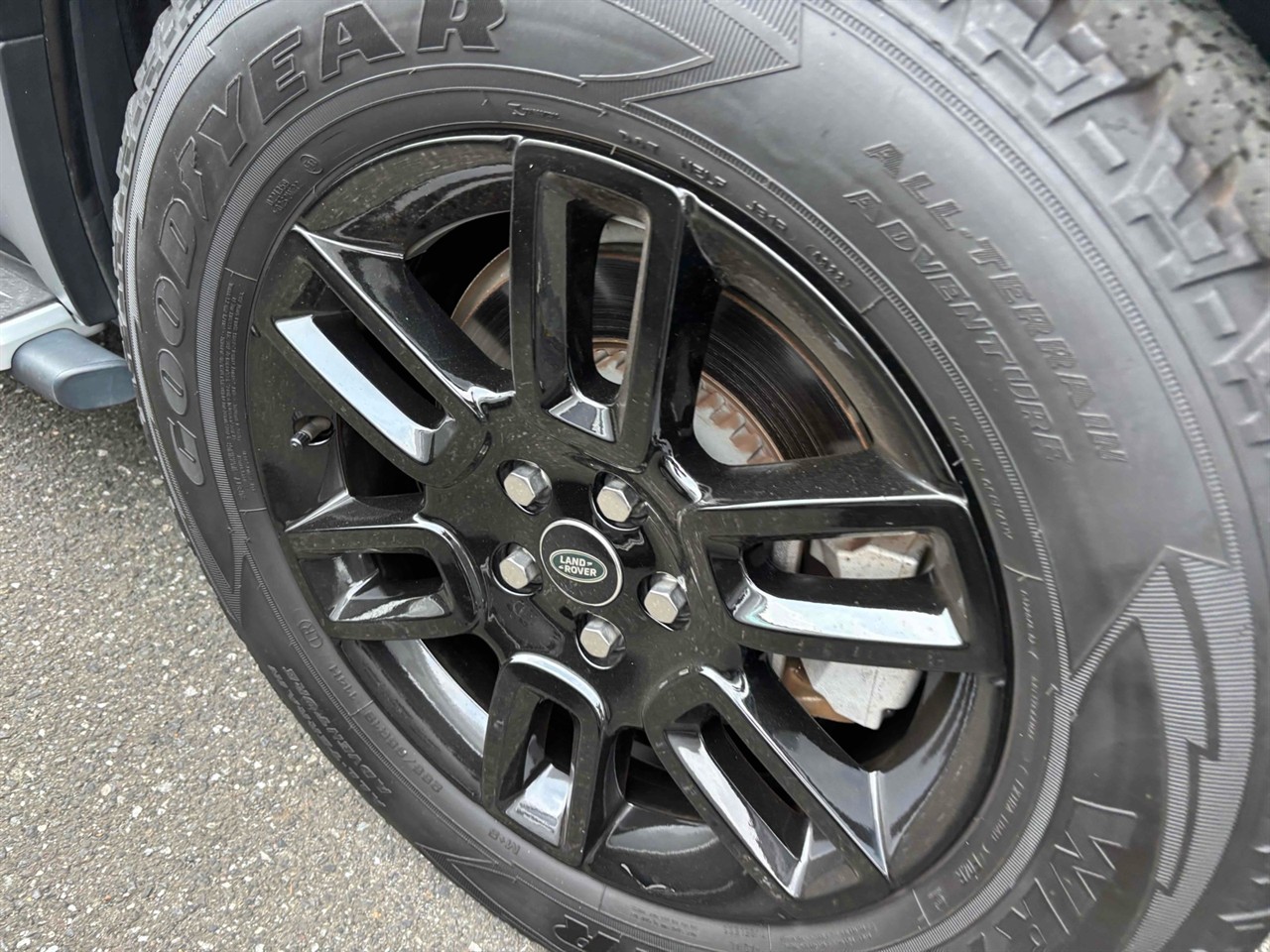 2023 Land Rover Defender