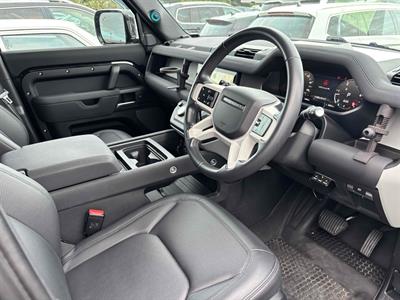 2023 Land Rover Defender - Thumbnail
