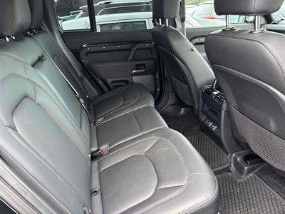 2023 Land Rover Defender - Thumbnail
