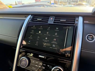 2021 Land Rover Discovery - Thumbnail