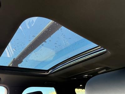 2021 Land Rover Discovery - Thumbnail