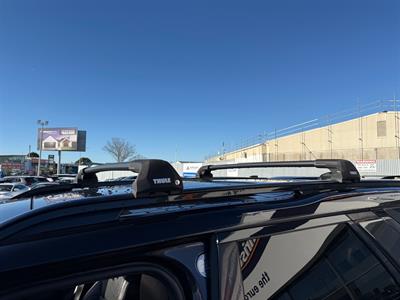 2021 Land Rover Discovery - Thumbnail