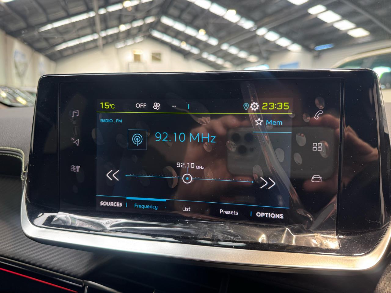 2024 Peugeot e-2008