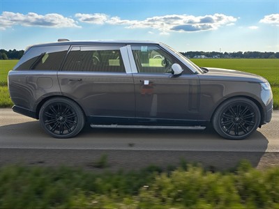 2022 Land Rover Range Rover - Thumbnail