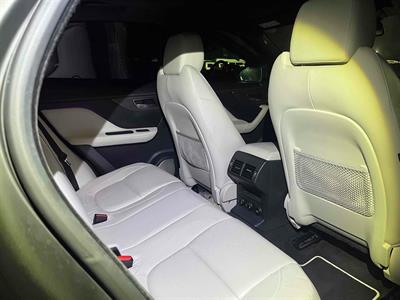 2016 Jaguar F-Pace - Thumbnail