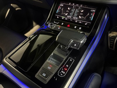 2022 Audi Q7 - Thumbnail