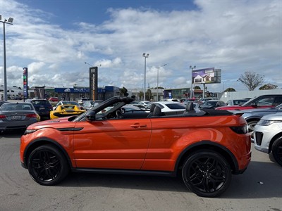 2017 Land Rover Range Rover - Thumbnail