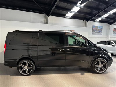 2012 Mercedes-Benz V 350 - Thumbnail