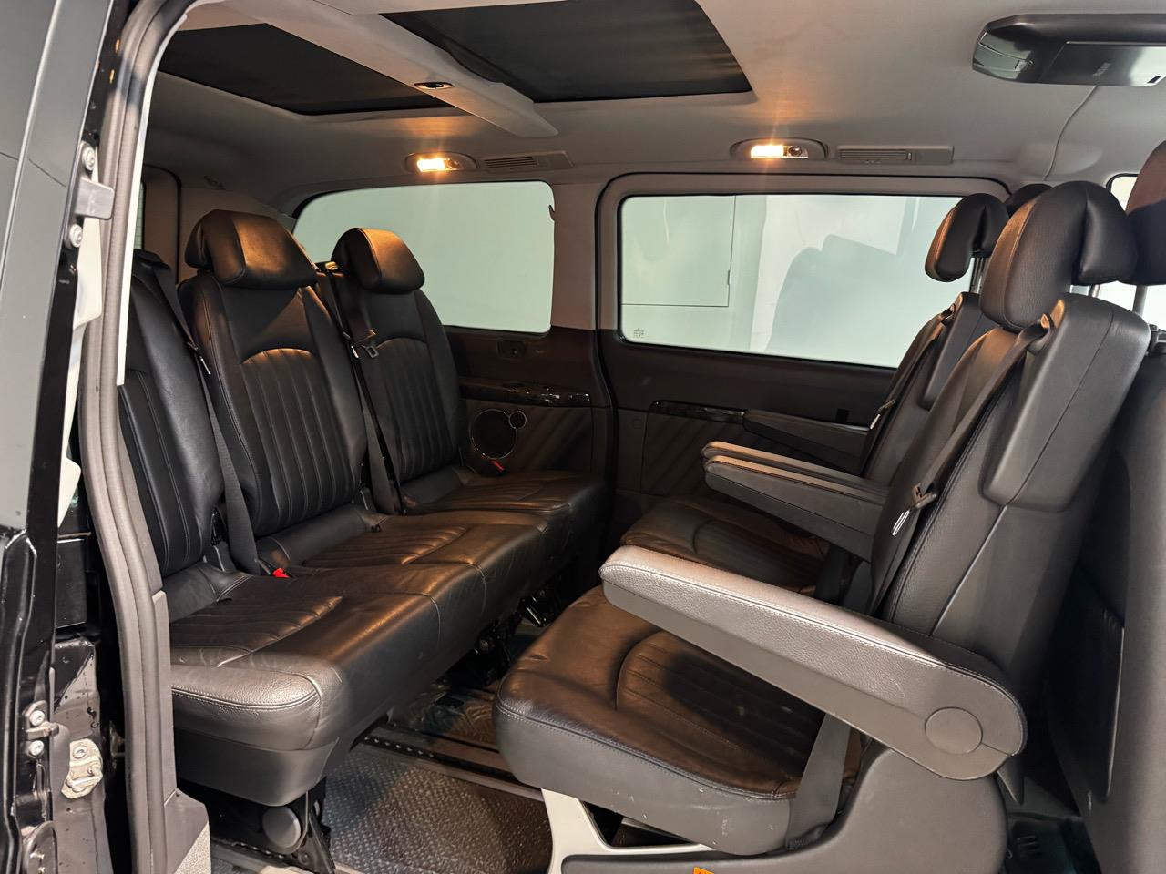2012 Mercedes-Benz V 350