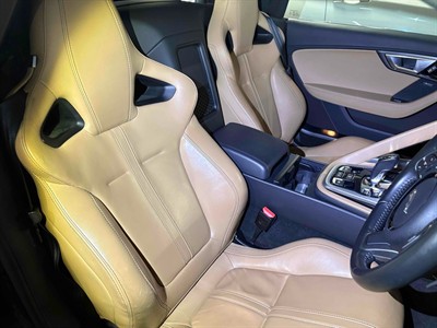 2016 Jaguar F-Type - Thumbnail
