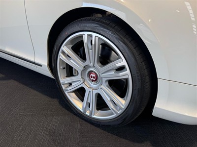 2015 Bentley Continental - Thumbnail