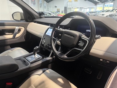 2021 Land Rover Discovery Sport - Thumbnail
