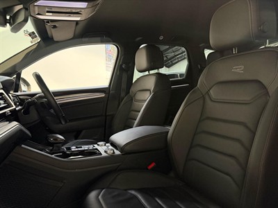 2023 Volkswagen Touareg - Thumbnail