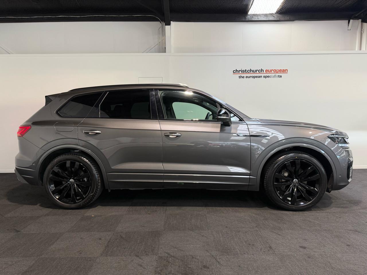 2023 Volkswagen Touareg