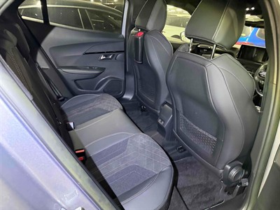 2022 Peugeot e-2008 - Thumbnail