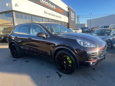 2015 Porsche Cayenne - Thumbnail