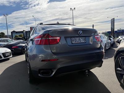 2010 BMW X6 - Thumbnail