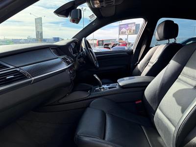 2010 BMW X6 - Thumbnail