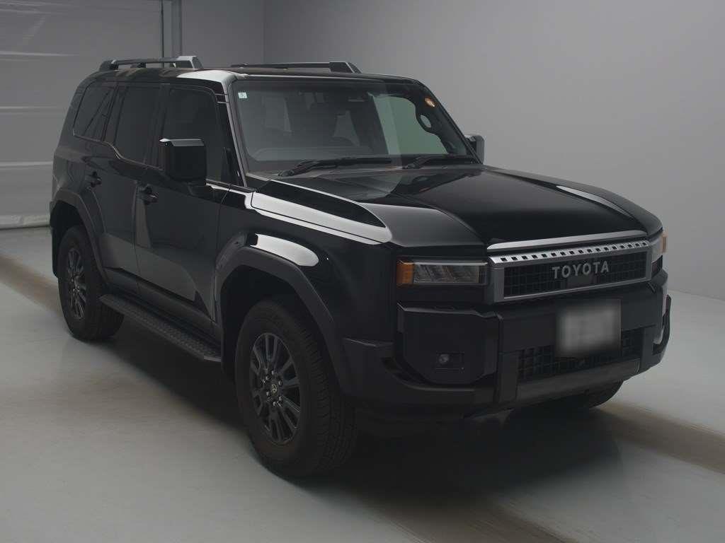 2024 Toyota Land Cruiser Prado