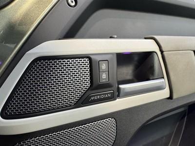 2021 Land Rover Defender - Thumbnail