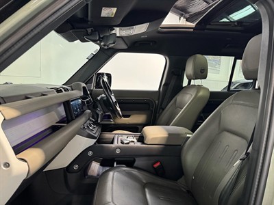 2021 Land Rover Defender - Thumbnail