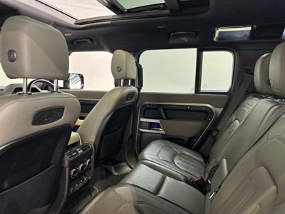 2021 Land Rover Defender - Thumbnail