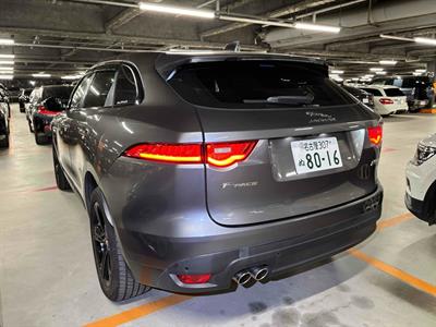 2017 Jaguar F-Pace - Thumbnail