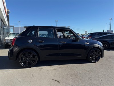 2023 Mini Cooper S - Thumbnail