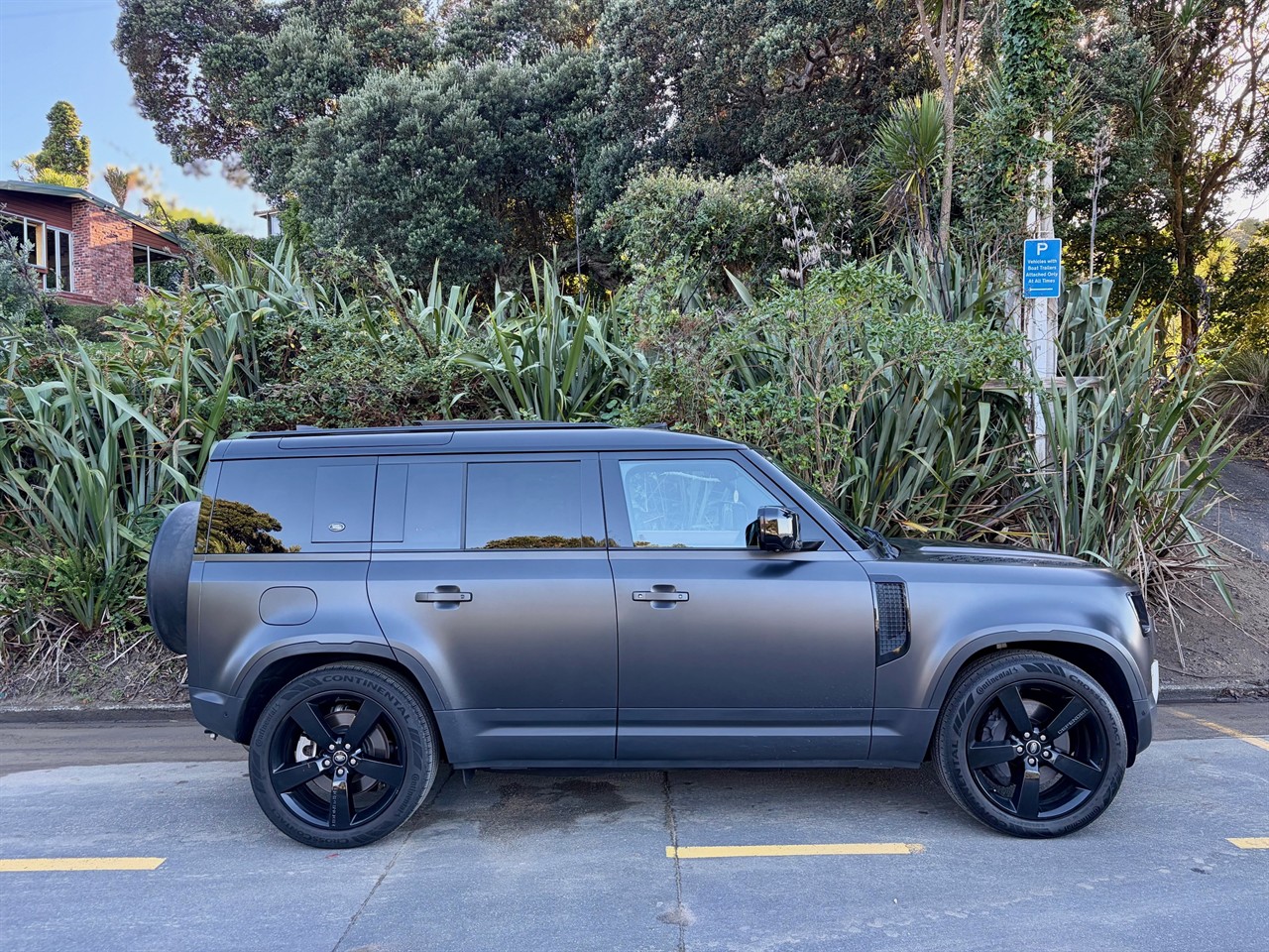 2023 Land Rover Defender