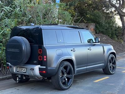 2023 Land Rover Defender - Thumbnail