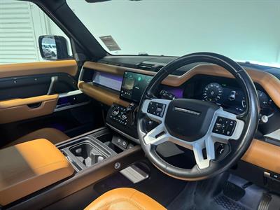 2023 Land Rover Defender - Thumbnail