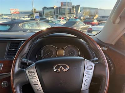 2016 INFINITI QX80 - Thumbnail