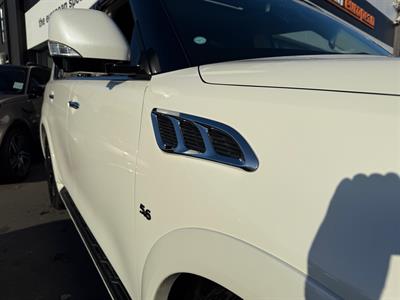 2016 INFINITI QX80 - Thumbnail