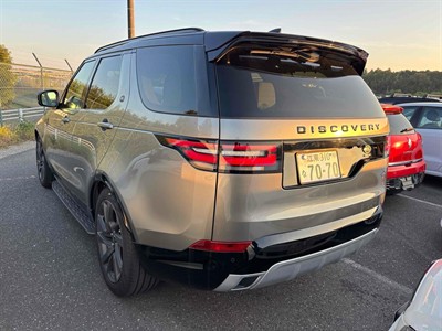 2018 Land Rover Discovery - Thumbnail