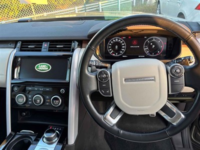 2018 Land Rover Discovery - Thumbnail