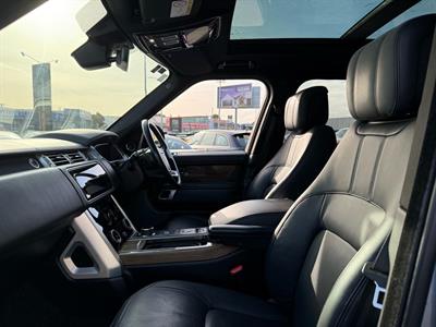 2018 Land Rover Range Rover - Thumbnail