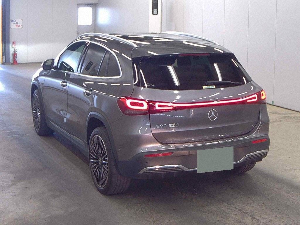2021 Mercedes-Benz EQA