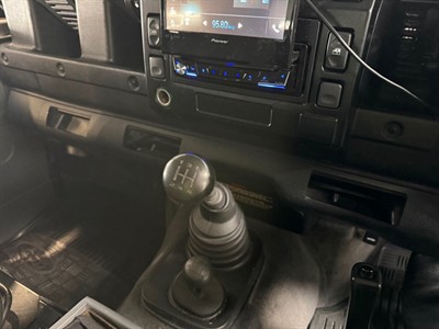 2002 Land Rover Defender - Thumbnail