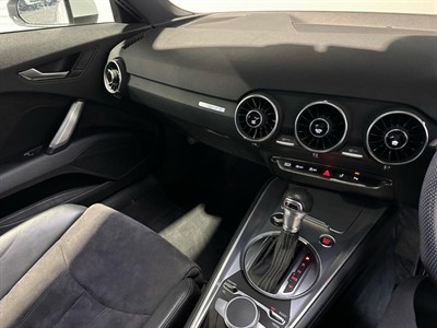 2017 Audi TT - Thumbnail