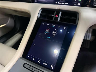 2024 Porsche Taycan - Thumbnail