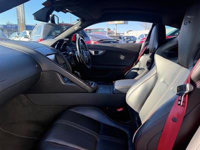 2016 Jaguar F-Type - Thumbnail
