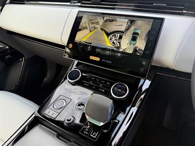 2023 Land Rover Range Rover Sport - Thumbnail