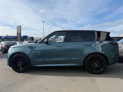 2023 Land Rover Range Rover Sport - Thumbnail