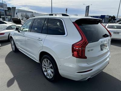 2016 Volvo XC90 - Thumbnail